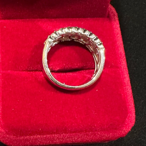 NEW 1.56 VS lab diamond ring - Picture 3 of 4